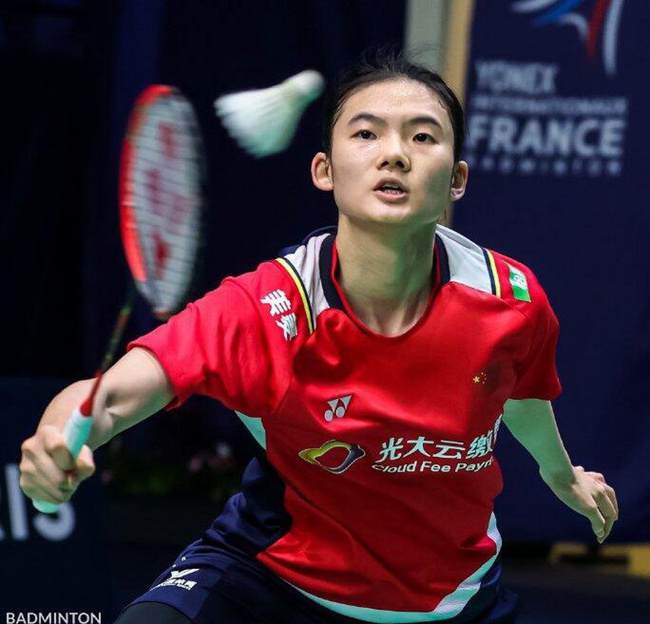 通过引入顶 通过引入顶