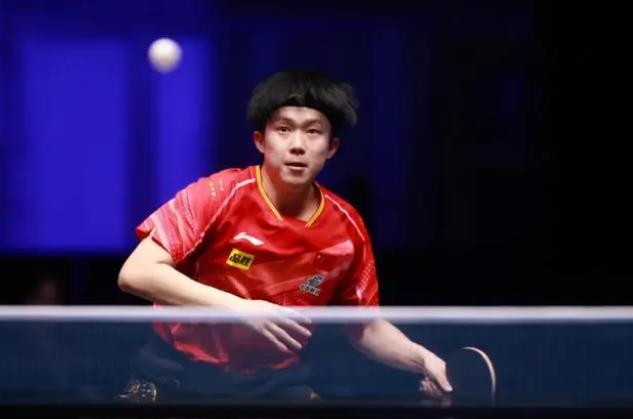 另一边是 另一边是